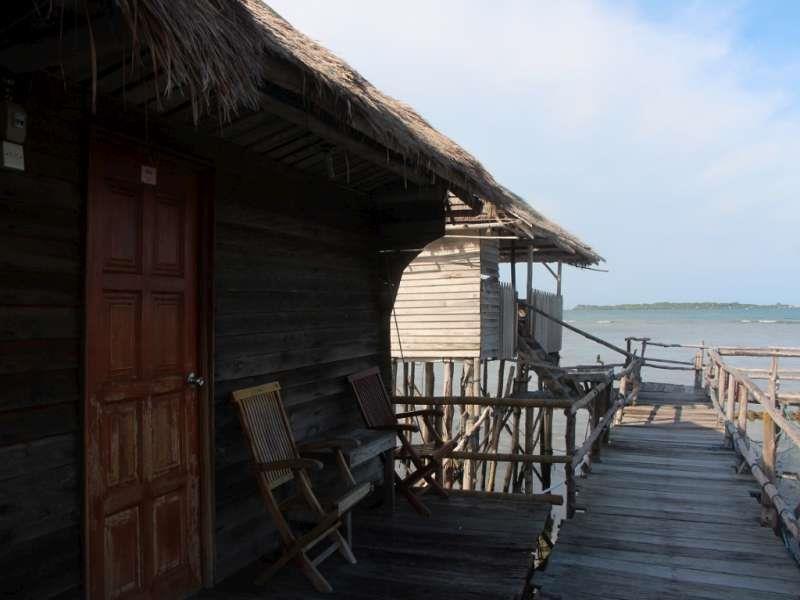 Bintan Laguna Restaurant And Resort Телукбакау Экстерьер фото